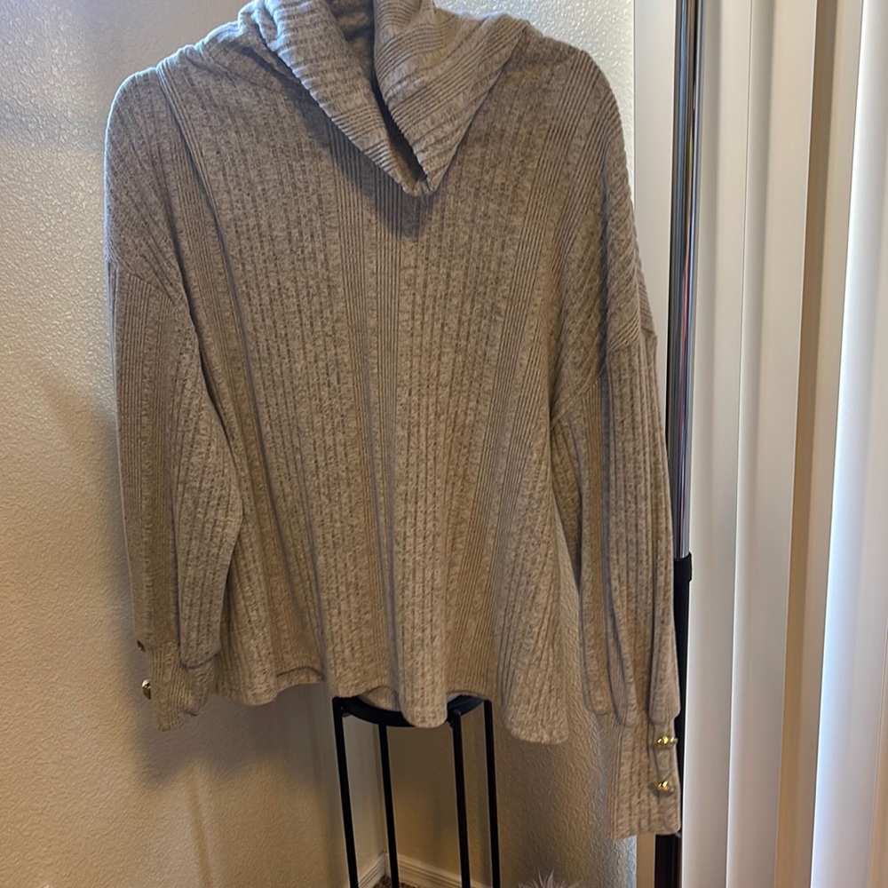 Grey over sized turtle neck sweater